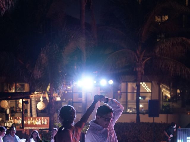 La boda de Francisco Alfonso  y Ana Lilia  en Cancún, Quintana Roo 33
