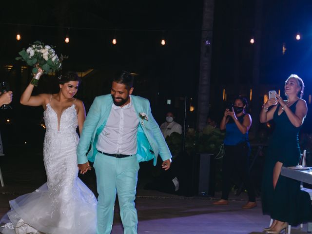 La boda de Víctor y Keiry en Puerto Morelos, Quintana Roo 30