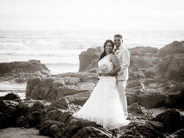 La boda de Mario y Gabby en Rosarito, Baja California 1
