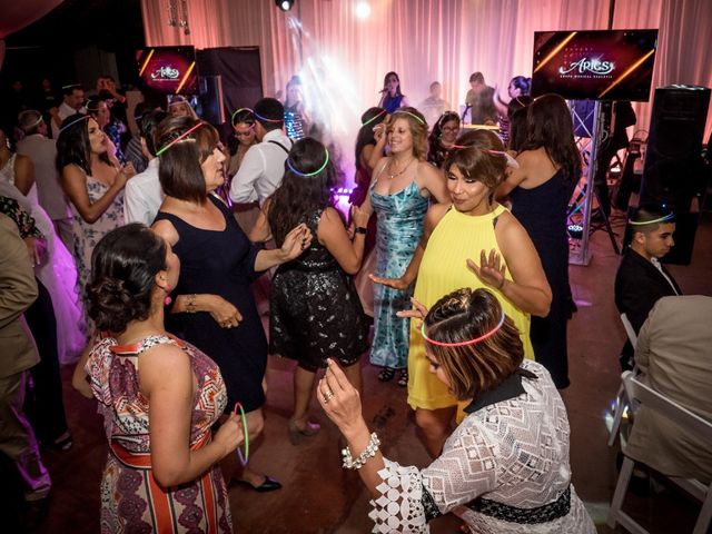La boda de Mario y Gabby en Rosarito, Baja California 27