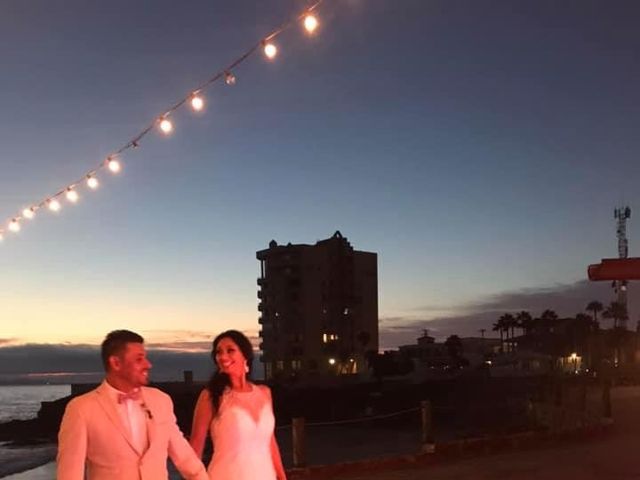 La boda de Mario y Gabby en Rosarito, Baja California 28