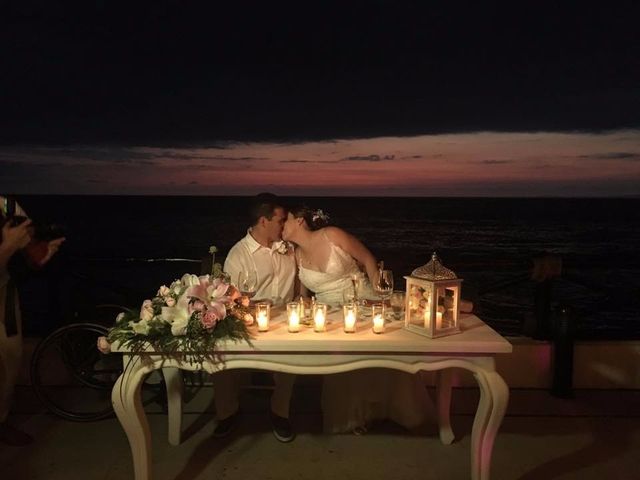 La boda de Alejandro y Gabriela  en Puerto Vallarta, Jalisco 5