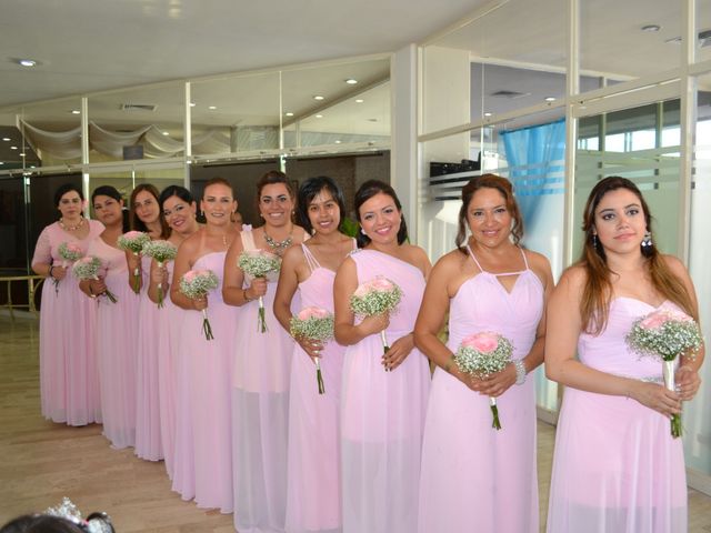 La boda de Alejandro y Gabriela  en Puerto Vallarta, Jalisco 1