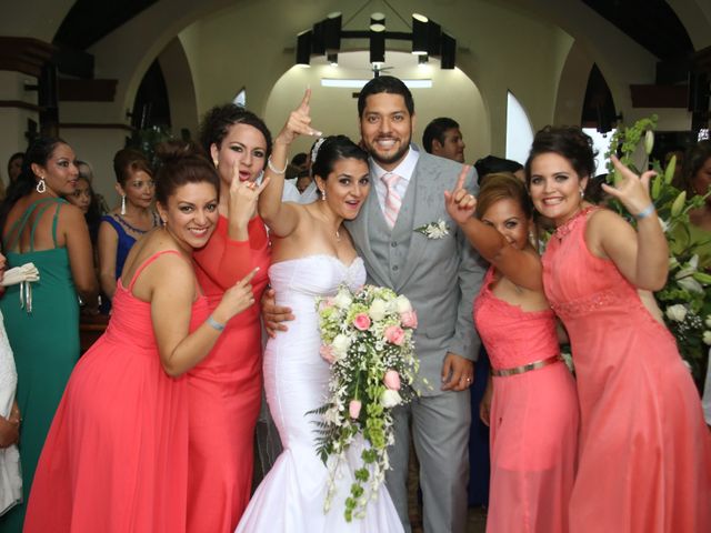 La boda de Eduardo y Carolina en Huatulco, Oaxaca 15