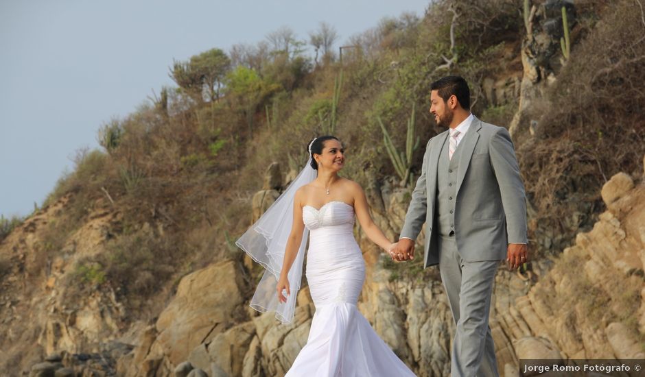 La boda de Eduardo y Carolina en Huatulco, Oaxaca