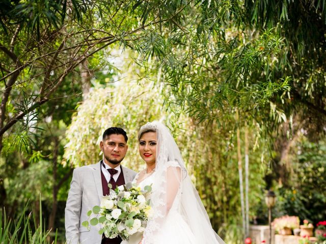 La boda de Carlos Alberto y Sandra Edith en Morelia, Michoacán 10