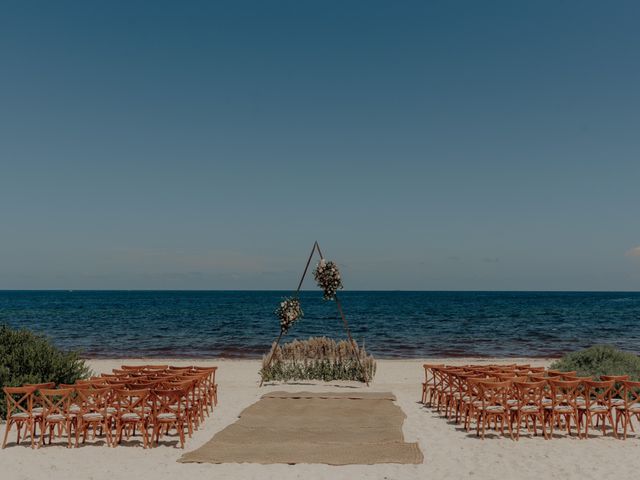 La boda de Alex y Lupita en Cancún, Quintana Roo 2