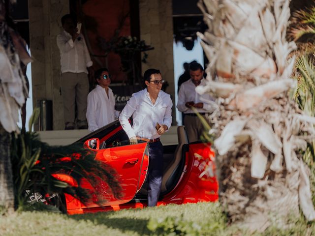 La boda de Alex y Lupita en Cancún, Quintana Roo 21