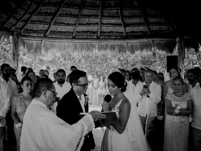 La boda de Alex y Lupita en Cancún, Quintana Roo 26