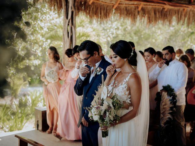 La boda de Alex y Lupita en Cancún, Quintana Roo 34