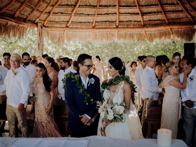 La boda de Alex y Lupita en Cancún, Quintana Roo 36