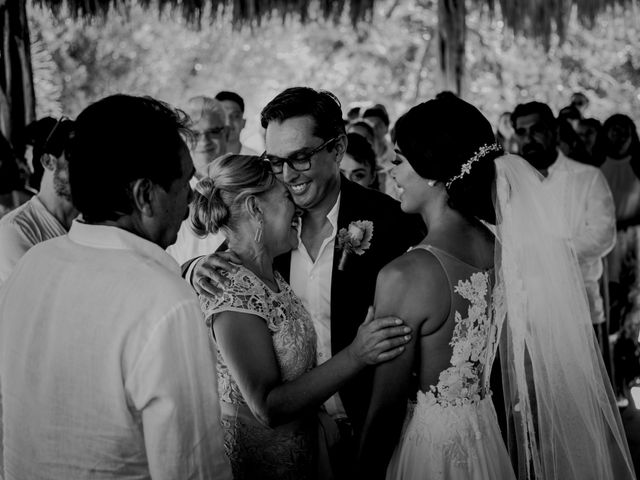 La boda de Alex y Lupita en Cancún, Quintana Roo 39