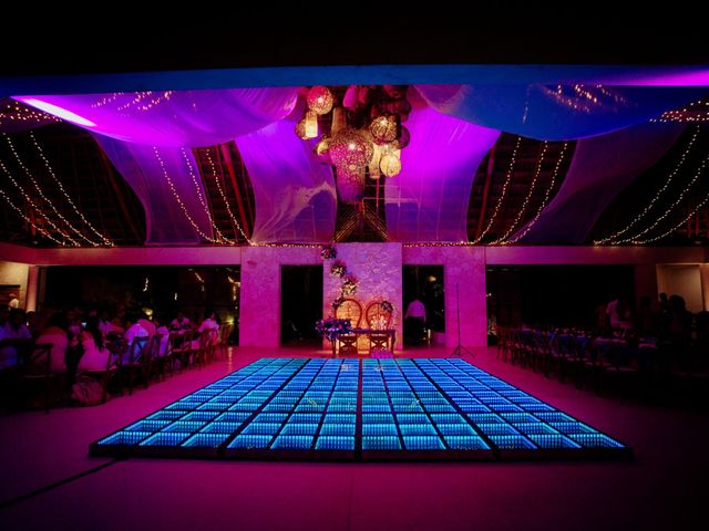 La boda de Alex y Lupita en Cancún, Quintana Roo 74