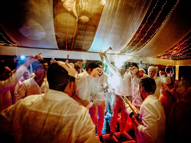 La boda de Alex y Lupita en Cancún, Quintana Roo 82