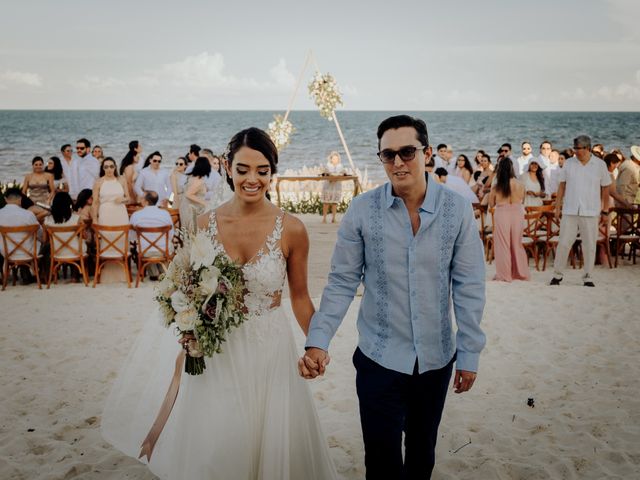 La boda de Alex y Lupita en Cancún, Quintana Roo 61