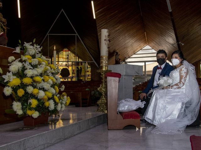La boda de Luis y Nayelli en Iztapalapa, Ciudad de México 24