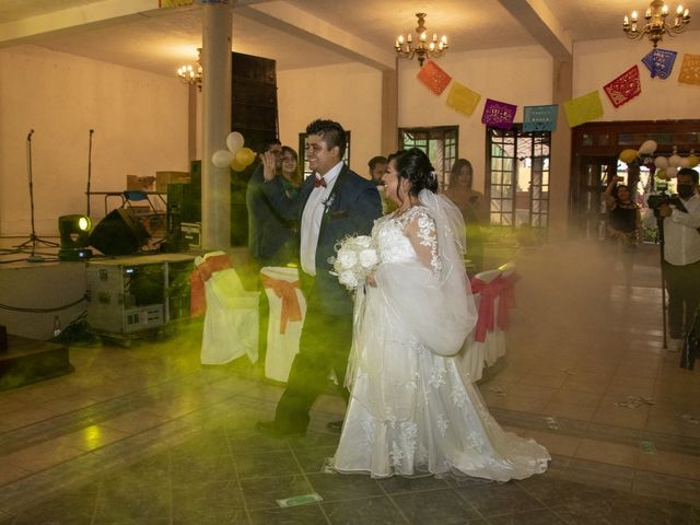 La boda de Luis y Nayelli en Iztapalapa, Ciudad de México 48