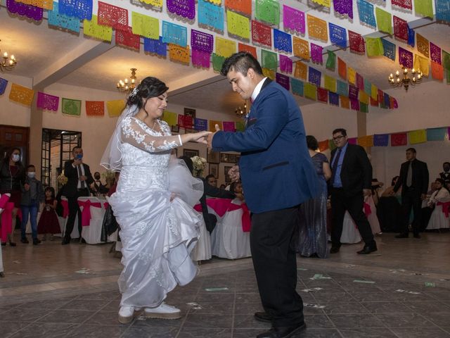 La boda de Luis y Nayelli en Iztapalapa, Ciudad de México 54