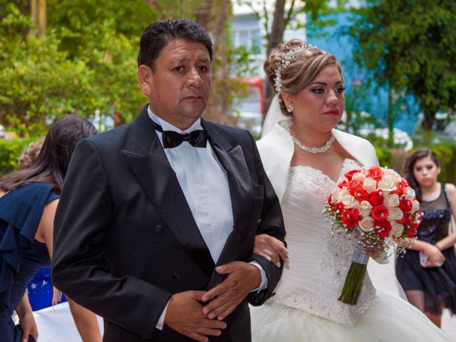 La boda de Jair y Ahinela en Iztapalapa, Ciudad de México 24
