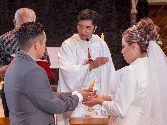 La boda de Jair y Ahinela en Iztapalapa, Ciudad de México 35