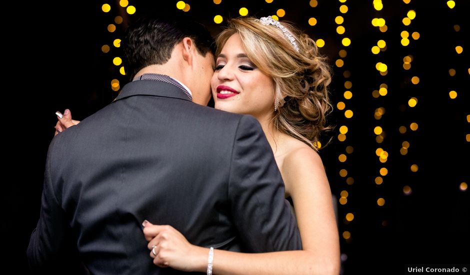 La boda de Emmanuel y Aby en San Luis Potosí, San Luis Potosí