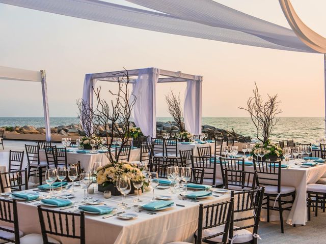 La boda de ARMANDO y FLORICEL  en Puerto Vallarta, Jalisco 4