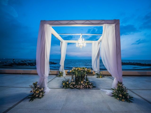 La boda de ARMANDO y FLORICEL  en Puerto Vallarta, Jalisco 5