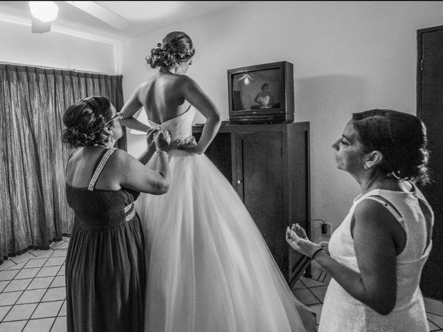La boda de ARMANDO y FLORICEL  en Puerto Vallarta, Jalisco 16