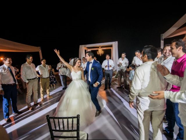 La boda de ARMANDO y FLORICEL  en Puerto Vallarta, Jalisco 25