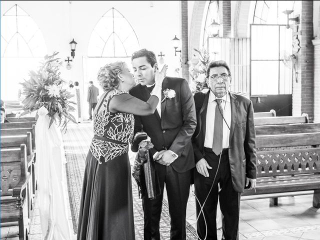 La boda de ARMANDO y FLORICEL  en Puerto Vallarta, Jalisco 31