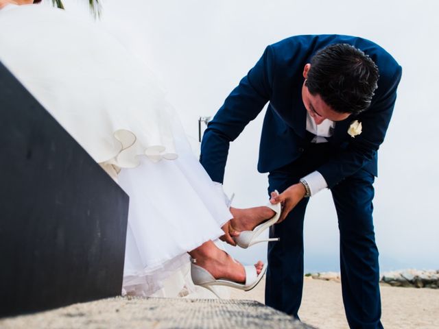 La boda de ARMANDO y FLORICEL  en Puerto Vallarta, Jalisco 32