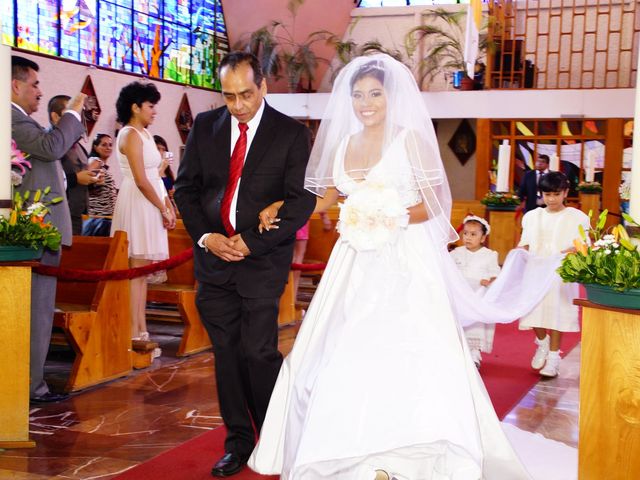 La boda de Jonathan y Lydia en Iztacalco, Ciudad de México 10
