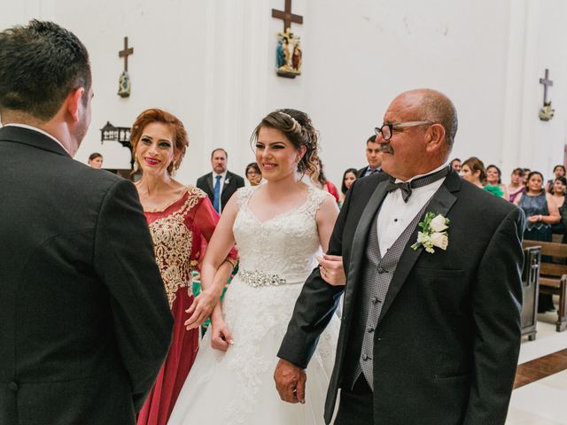 La boda de César y Enedely en Montemorelos, Nuevo León 20
