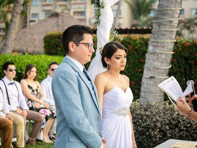 La boda de Cristian y Gabiela en Puerto Vallarta, Jalisco 14