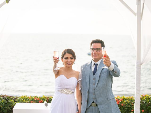 La boda de Cristian y Gabiela en Puerto Vallarta, Jalisco 18