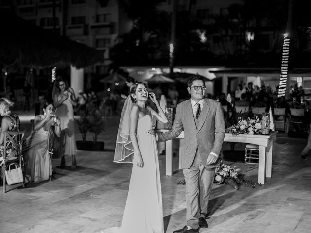 La boda de Cristian y Gabiela en Puerto Vallarta, Jalisco 28