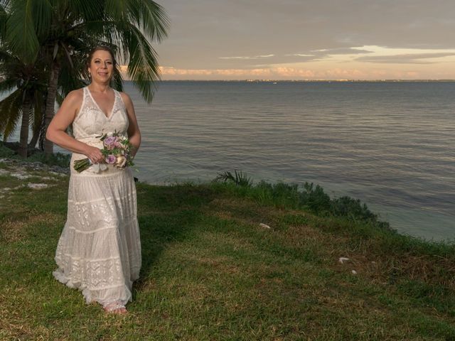 La boda de Gustavo y Brenda  en Cancún, Quintana Roo 3