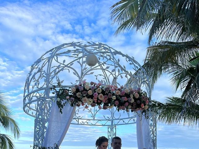 La boda de Gustavo y Brenda  en Cancún, Quintana Roo 9