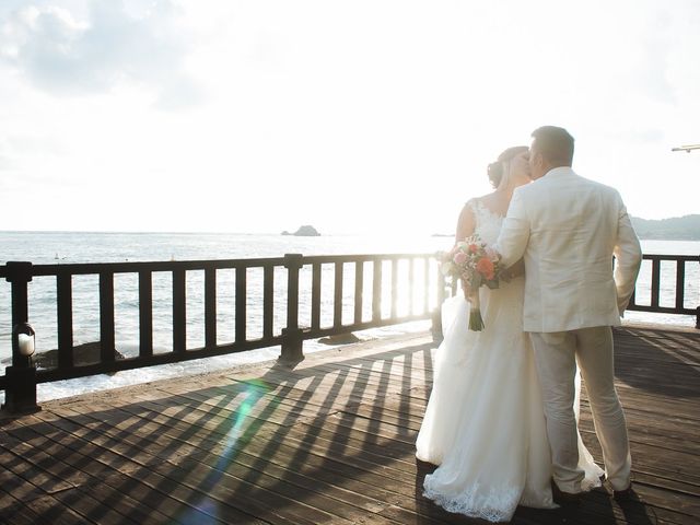 La boda de Erick y Gradiz en Ixtapa Zihuatanejo, Guerrero 32