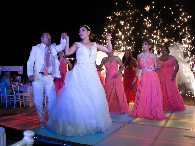 La boda de Erick y Gradiz en Ixtapa Zihuatanejo, Guerrero 49