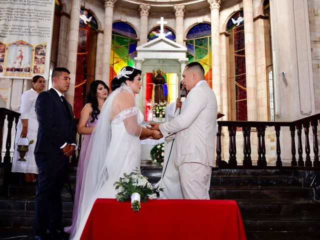 La boda de Carlos  y Viry en Escuinapa, Sinaloa 39