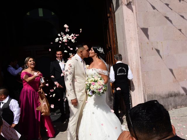 La boda de Carlos  y Viry en Escuinapa, Sinaloa 86