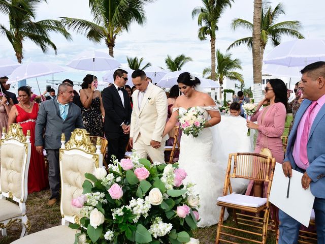 La boda de Carlos  y Viry en Escuinapa, Sinaloa 121