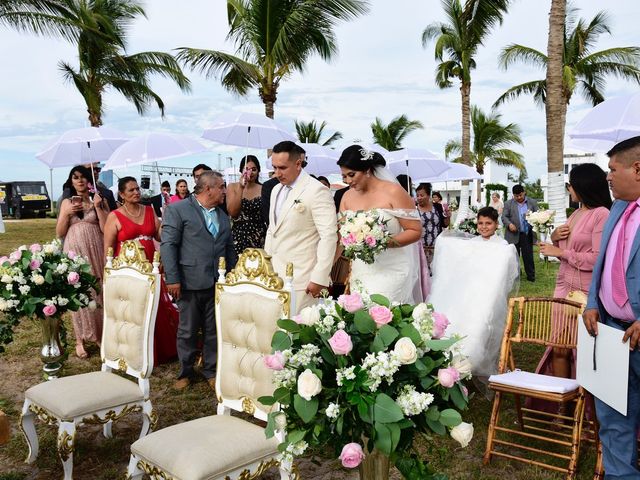 La boda de Carlos  y Viry en Escuinapa, Sinaloa 122