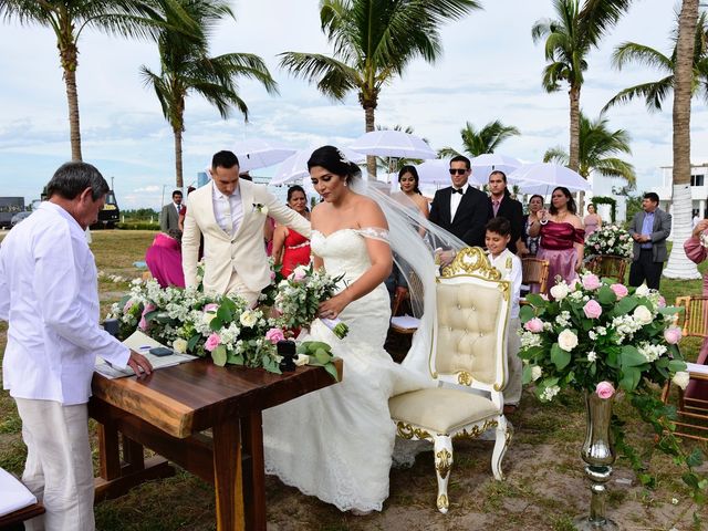 La boda de Carlos  y Viry en Escuinapa, Sinaloa 123