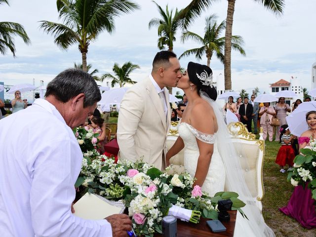 La boda de Carlos  y Viry en Escuinapa, Sinaloa 136