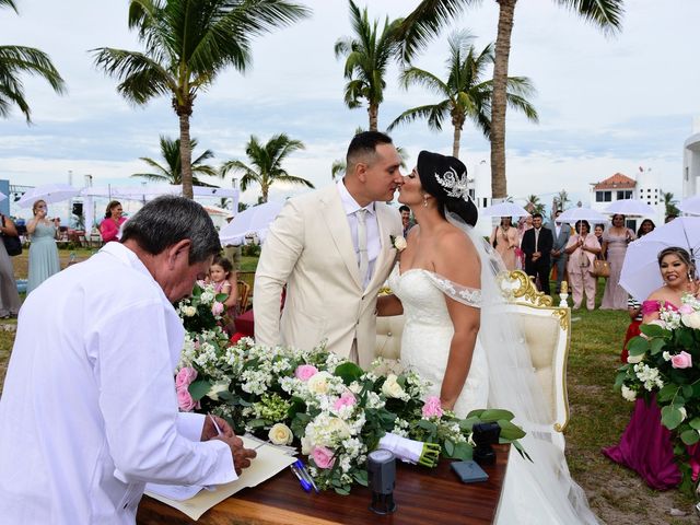 La boda de Carlos  y Viry en Escuinapa, Sinaloa 138