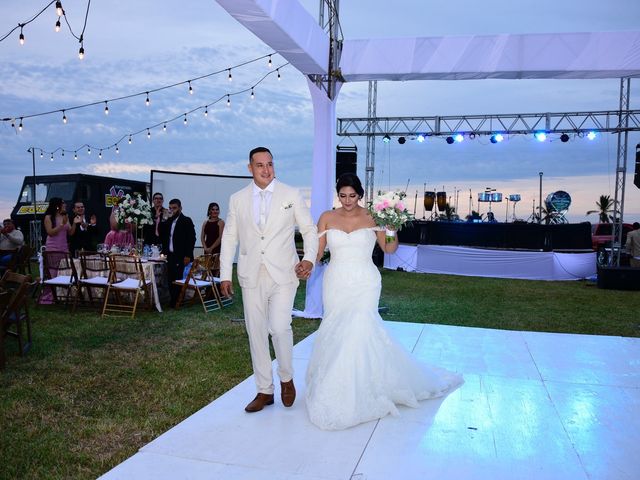 La boda de Carlos  y Viry en Escuinapa, Sinaloa 167