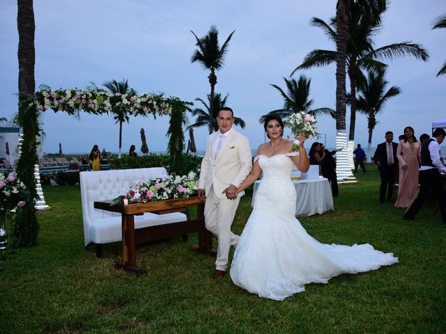 La boda de Carlos  y Viry en Escuinapa, Sinaloa 168