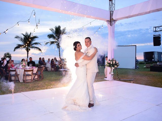 La boda de Carlos  y Viry en Escuinapa, Sinaloa 181